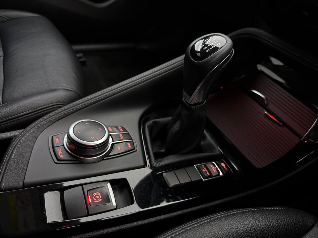 BMW X2 thumbnail Interior Front
