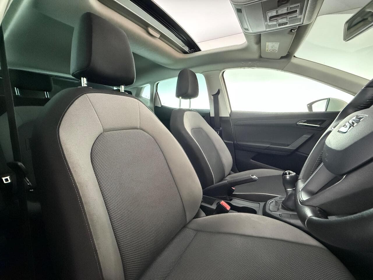 SEAT Ibiza thumbnail Seat Driver