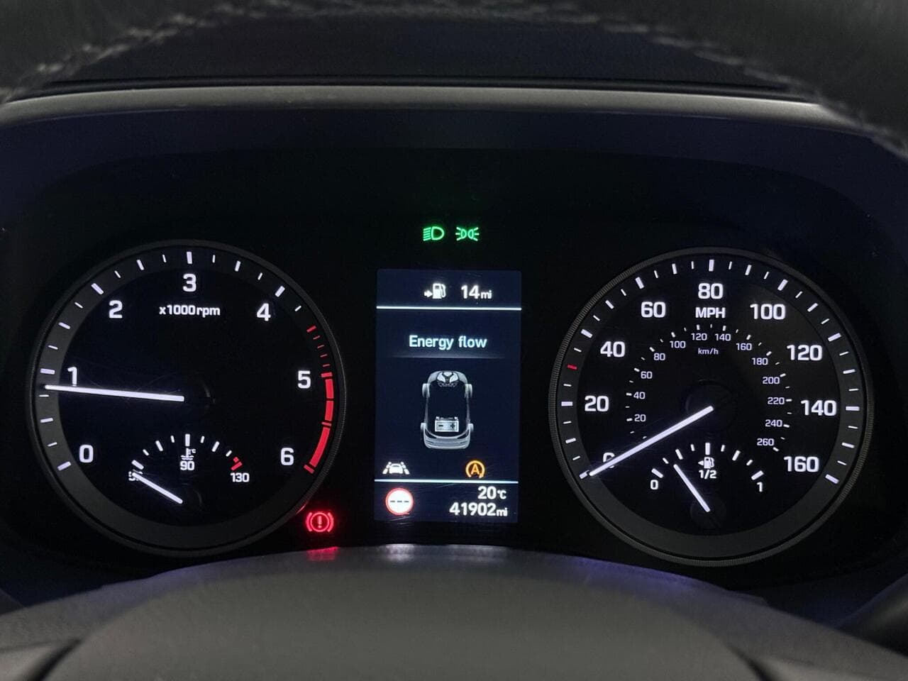 Hyundai TUCSON thumbnail Driver Instruments