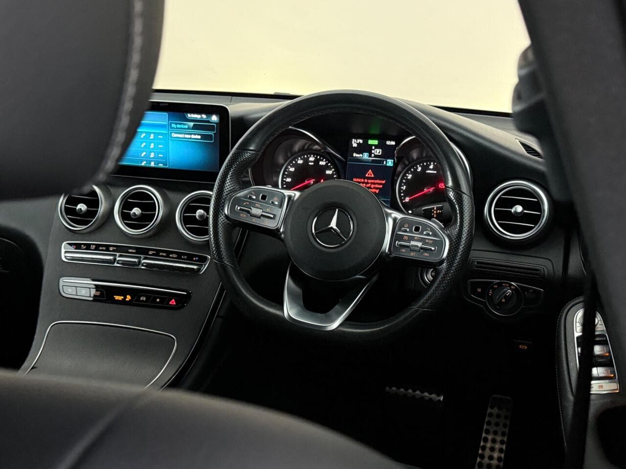 Mercedes-Benz GLC thumbnail Interior Front