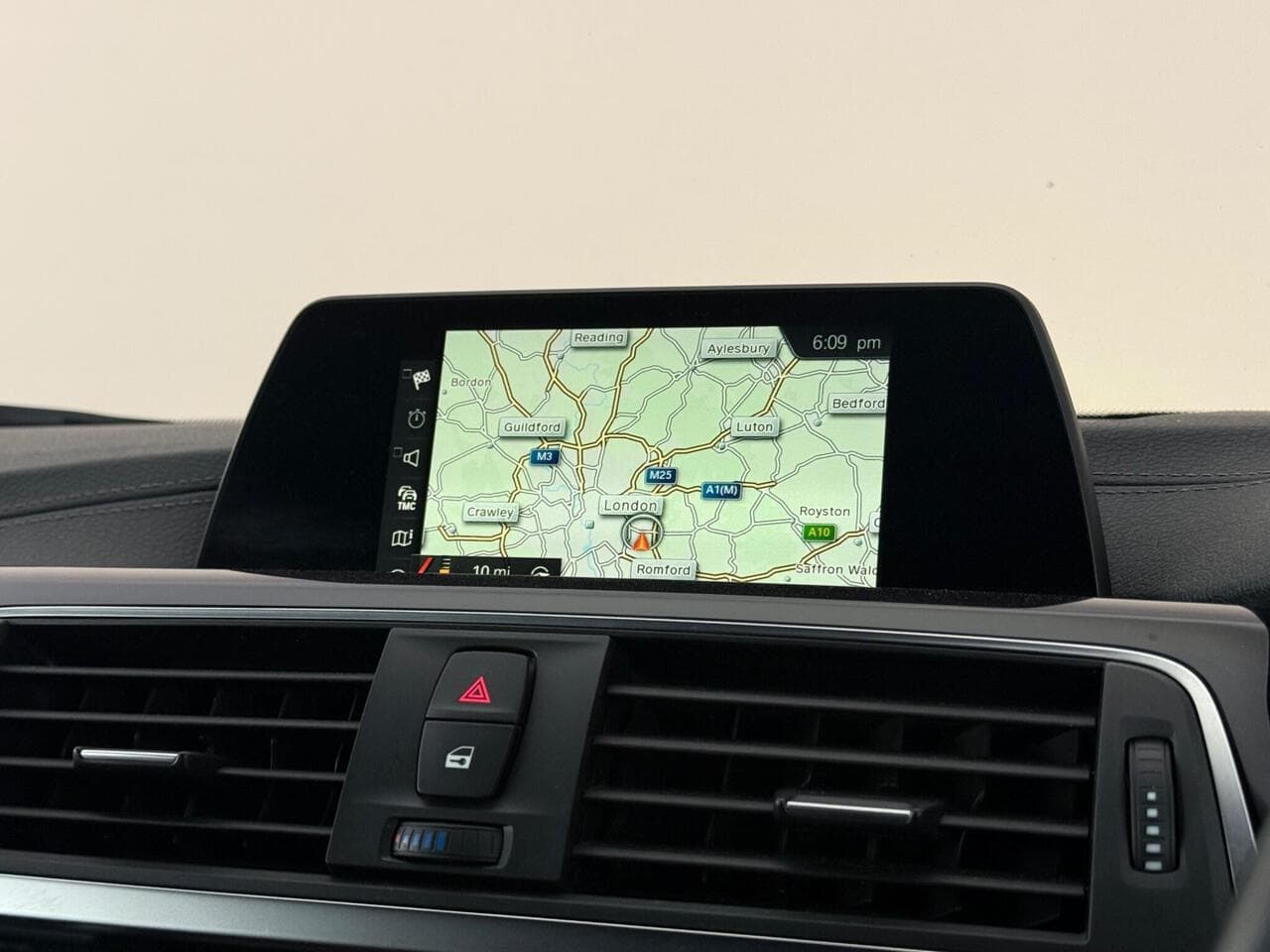 BMW 4 Series thumbnail Infotainment System