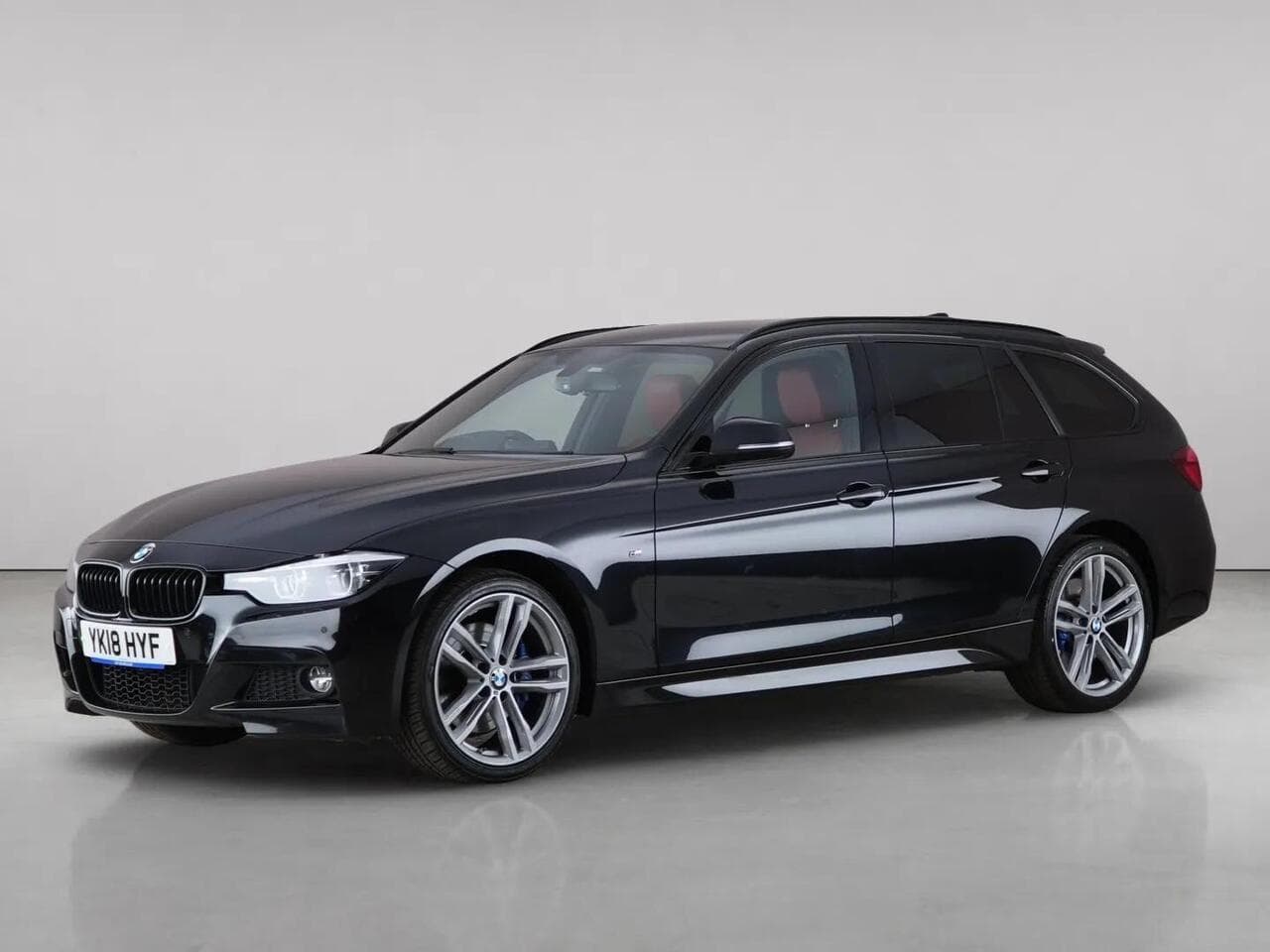 BMW 3 Series thumbnail Front Left