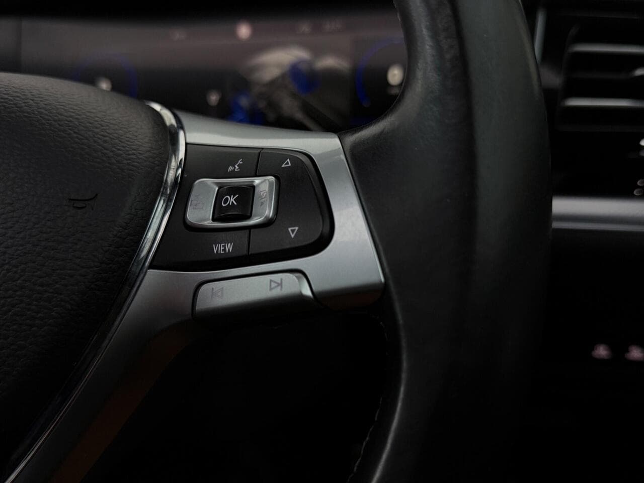 Volkswagen Touareg thumbnail Misc Controls