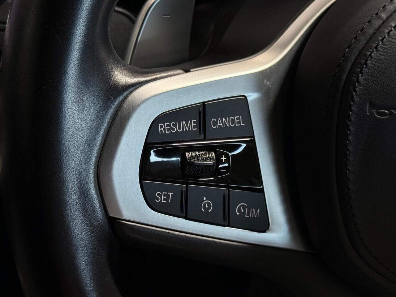 BMW 4 Series thumbnail Misc Controls