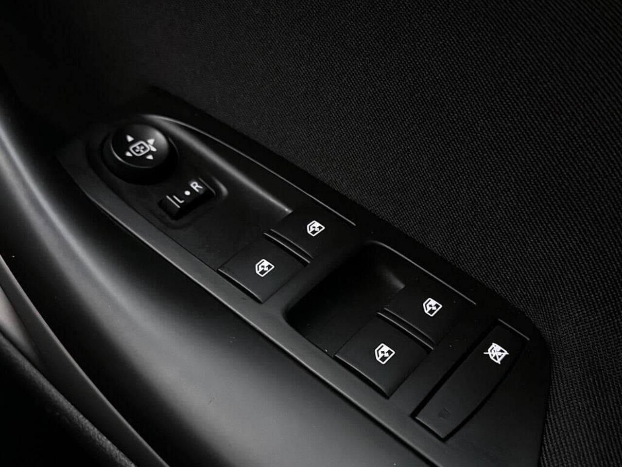Vauxhall Astra thumbnail Misc Controls