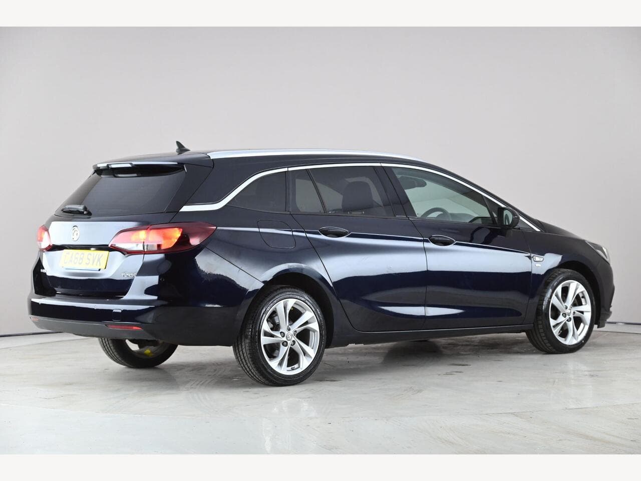 Vauxhall Astra thumbnail Rear Right