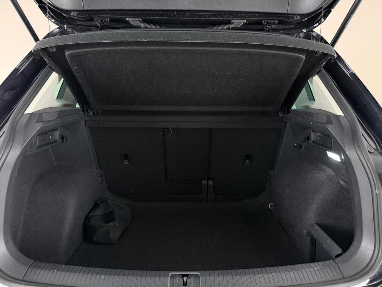 Volkswagen Tiguan thumbnail Boot