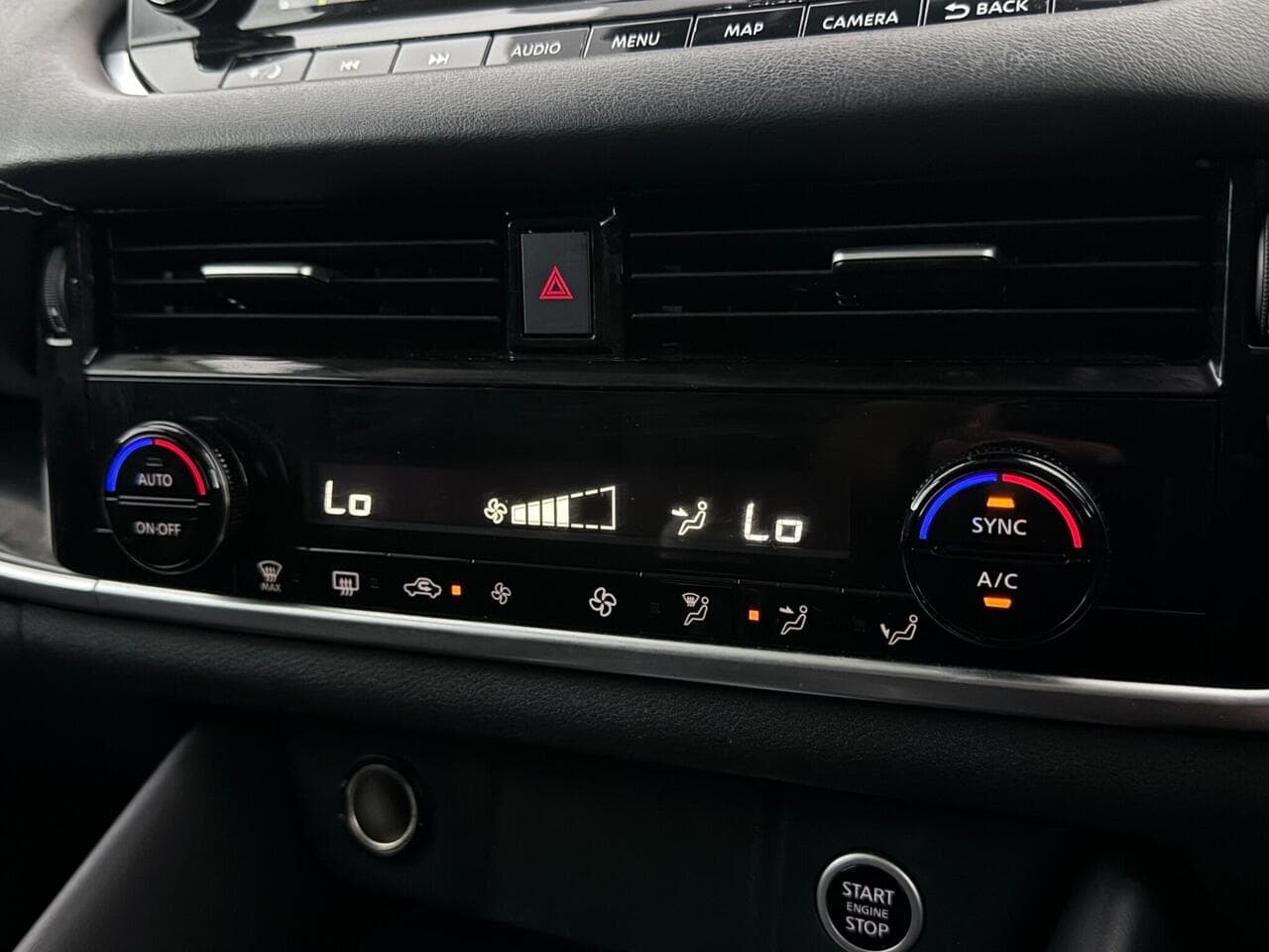 Nissan Qashqai thumbnail Infotainment System