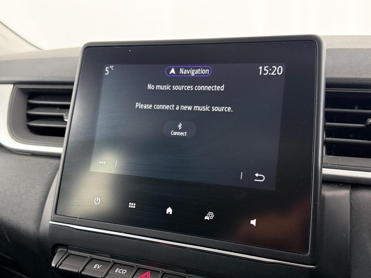 Renault Captur thumbnail Infotainment System