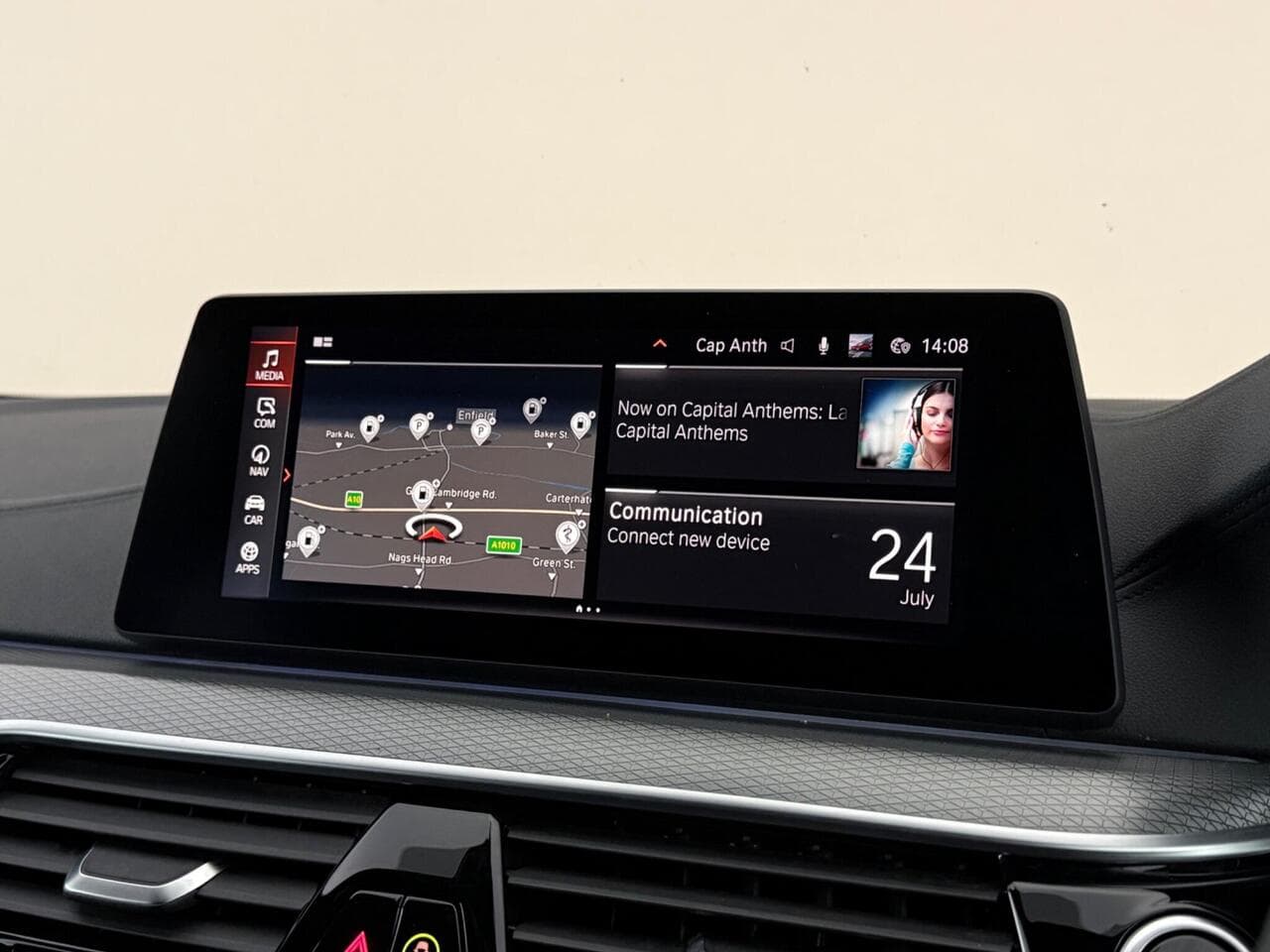 BMW 5 Series thumbnail Infotainment System