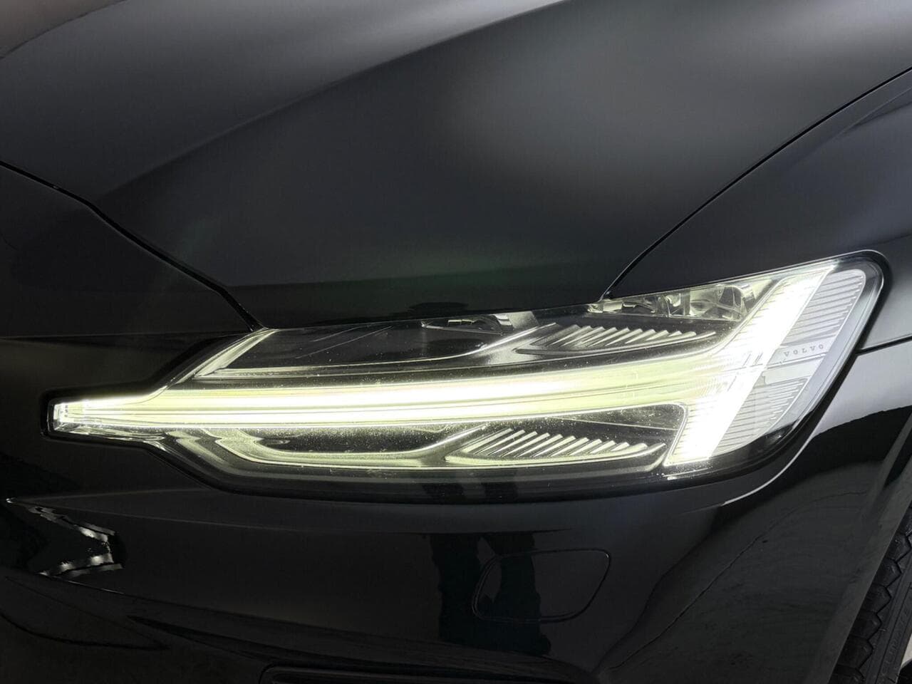 Volvo S60 thumbnail Lights Front