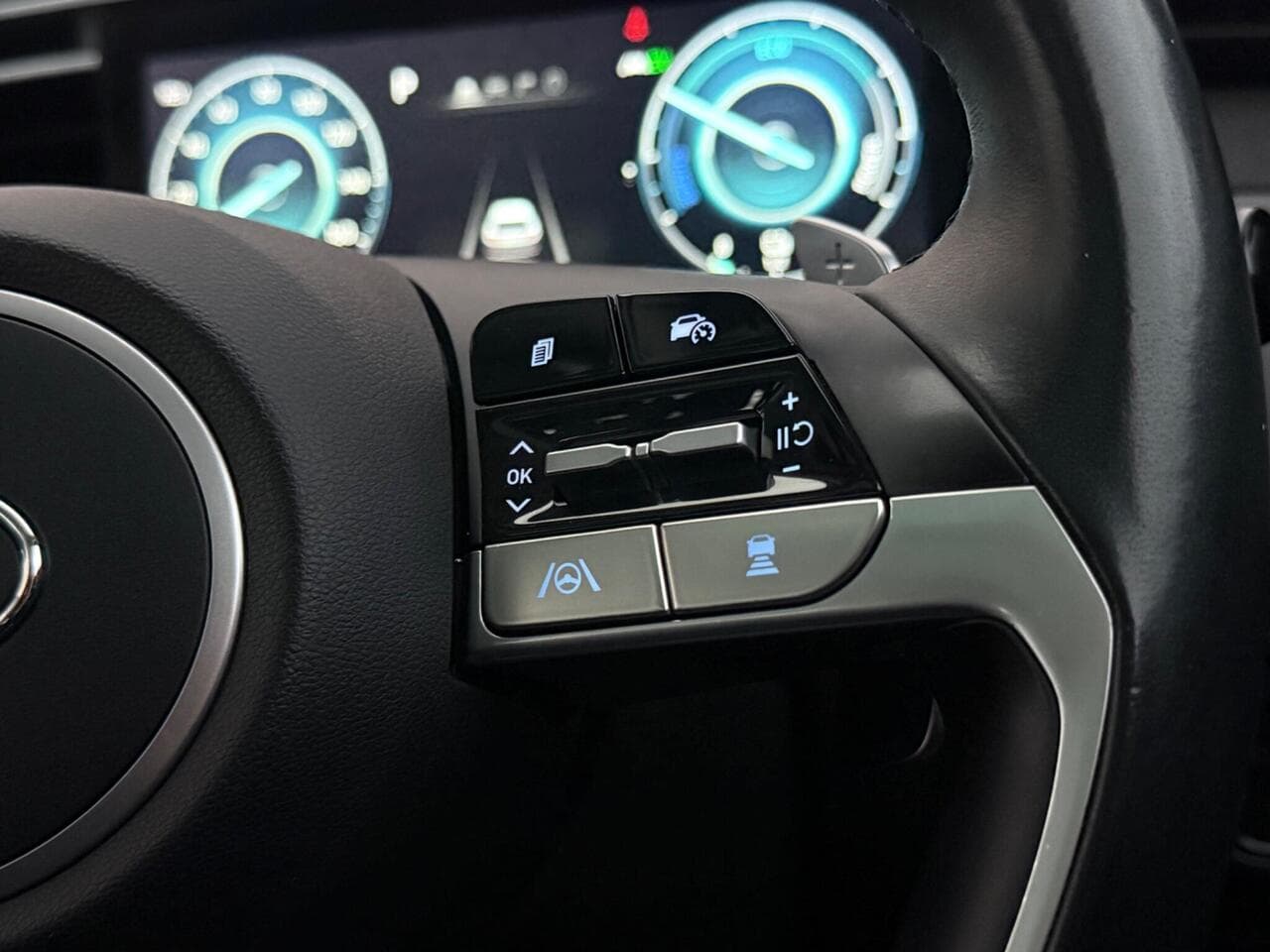 Hyundai TUCSON thumbnail Misc Controls