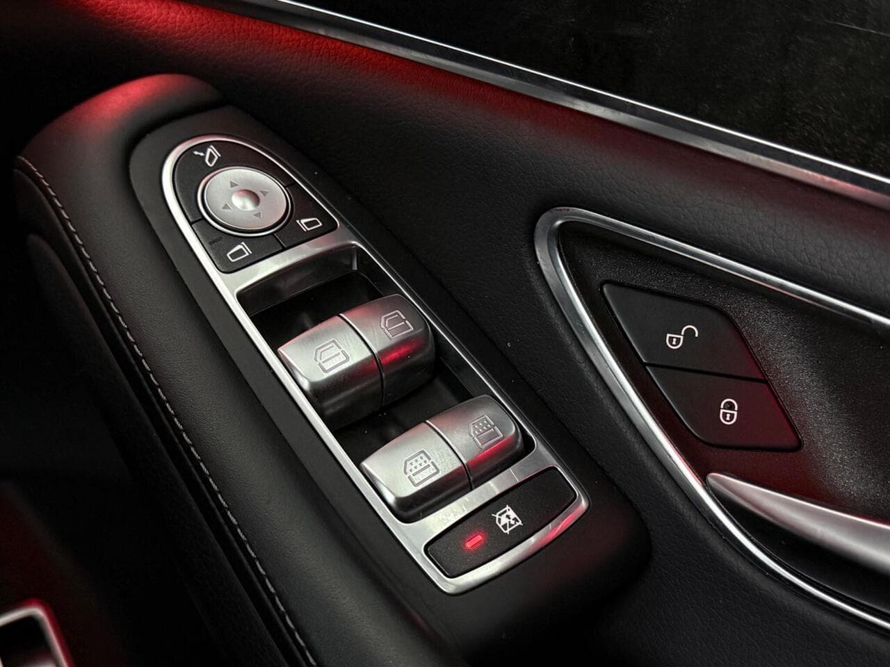 Mercedes-Benz S Class thumbnail Misc Controls