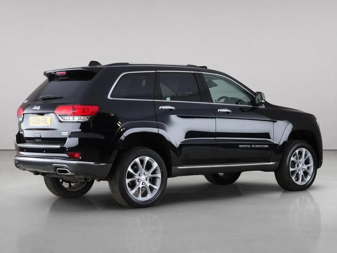 Jeep Grand Cherokee thumbnail Rear Right