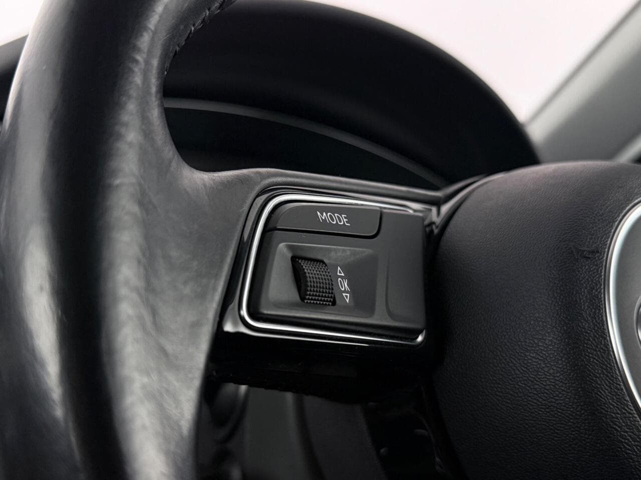 Audi A4 thumbnail Misc Controls