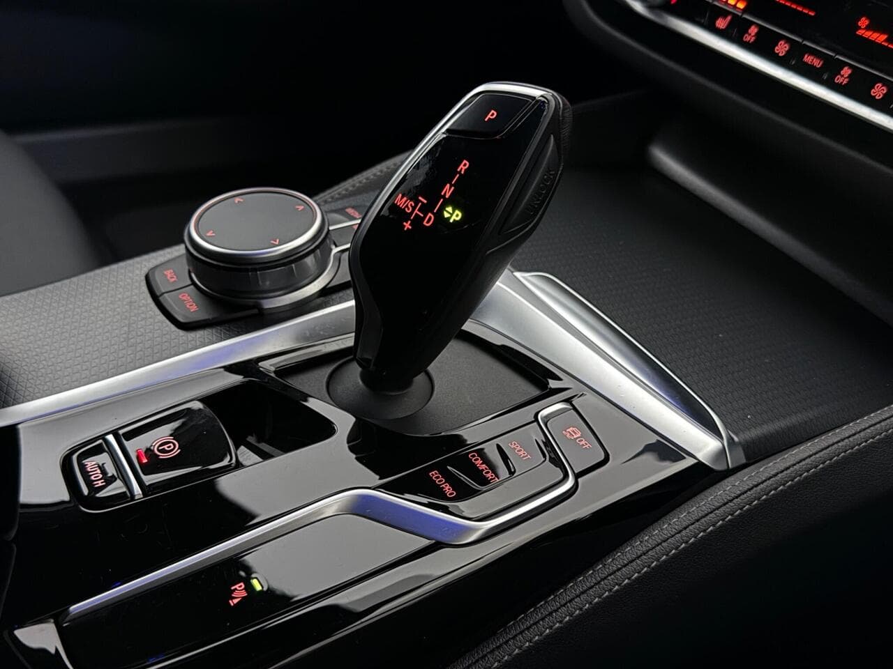 BMW 5 Series thumbnail Interior Front