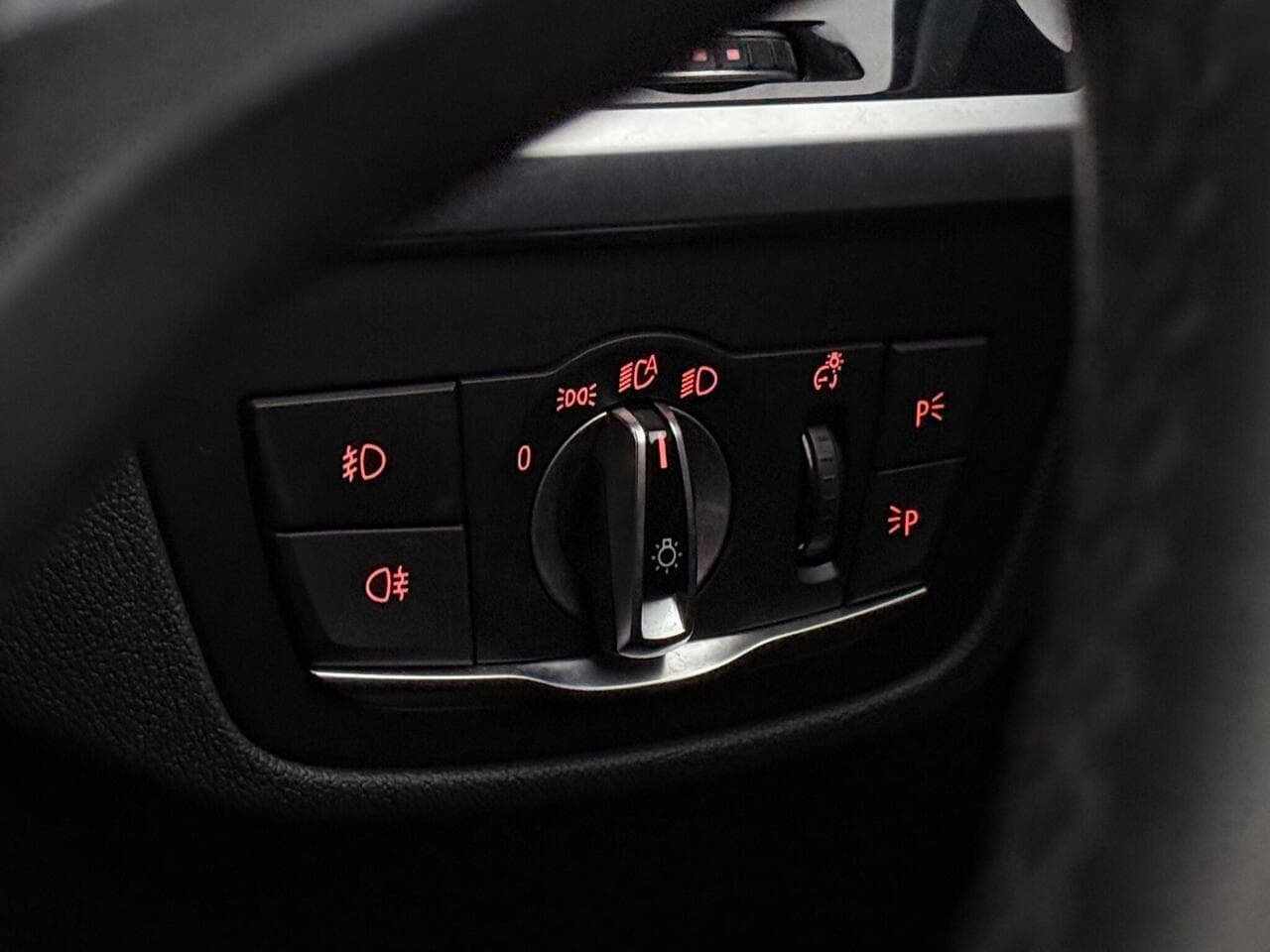 BMW X3 thumbnail Misc Controls