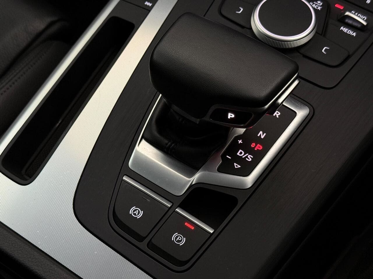 Audi Q5 thumbnail Misc Controls