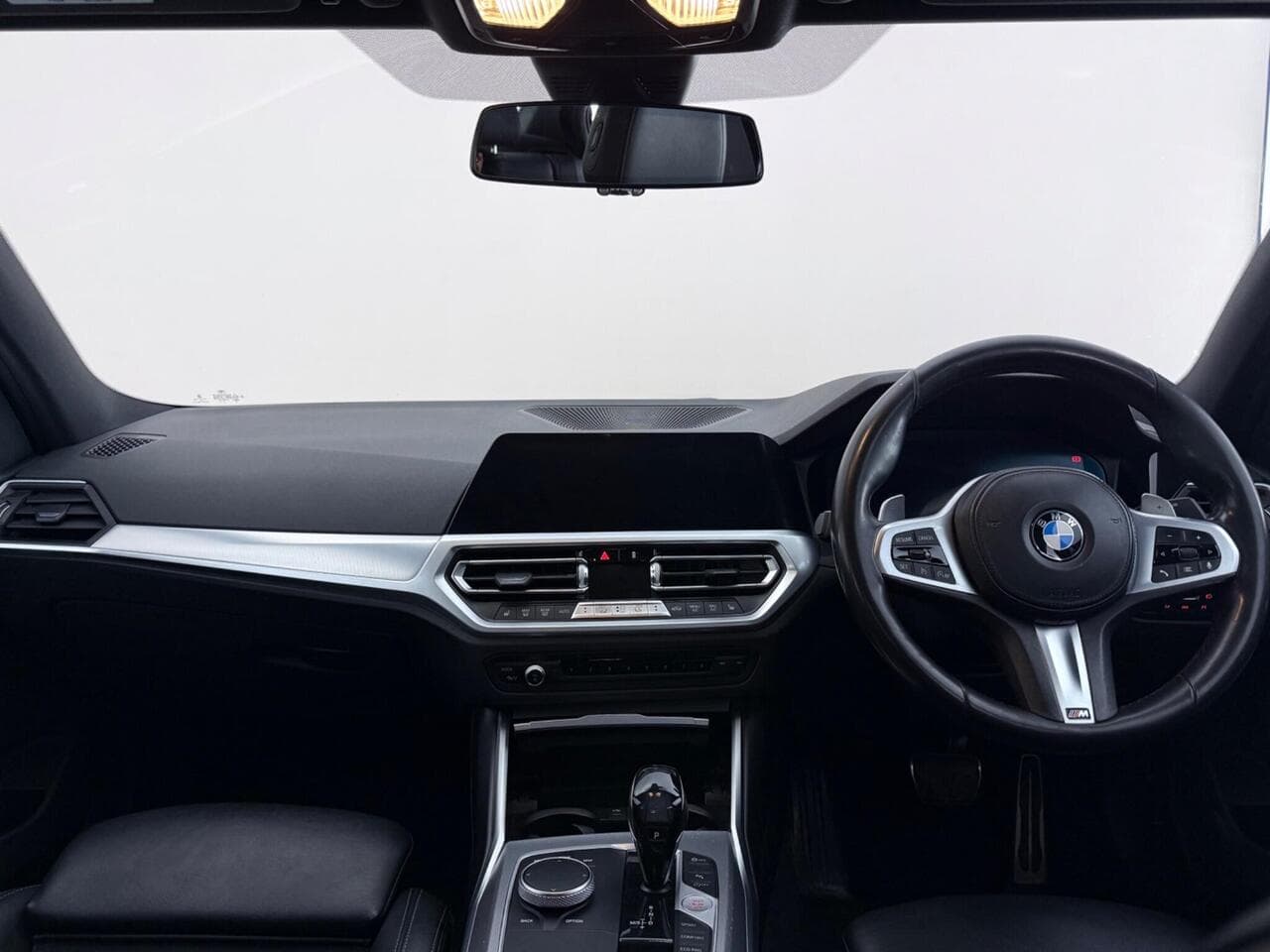 BMW 3 Series thumbnail Interior Front