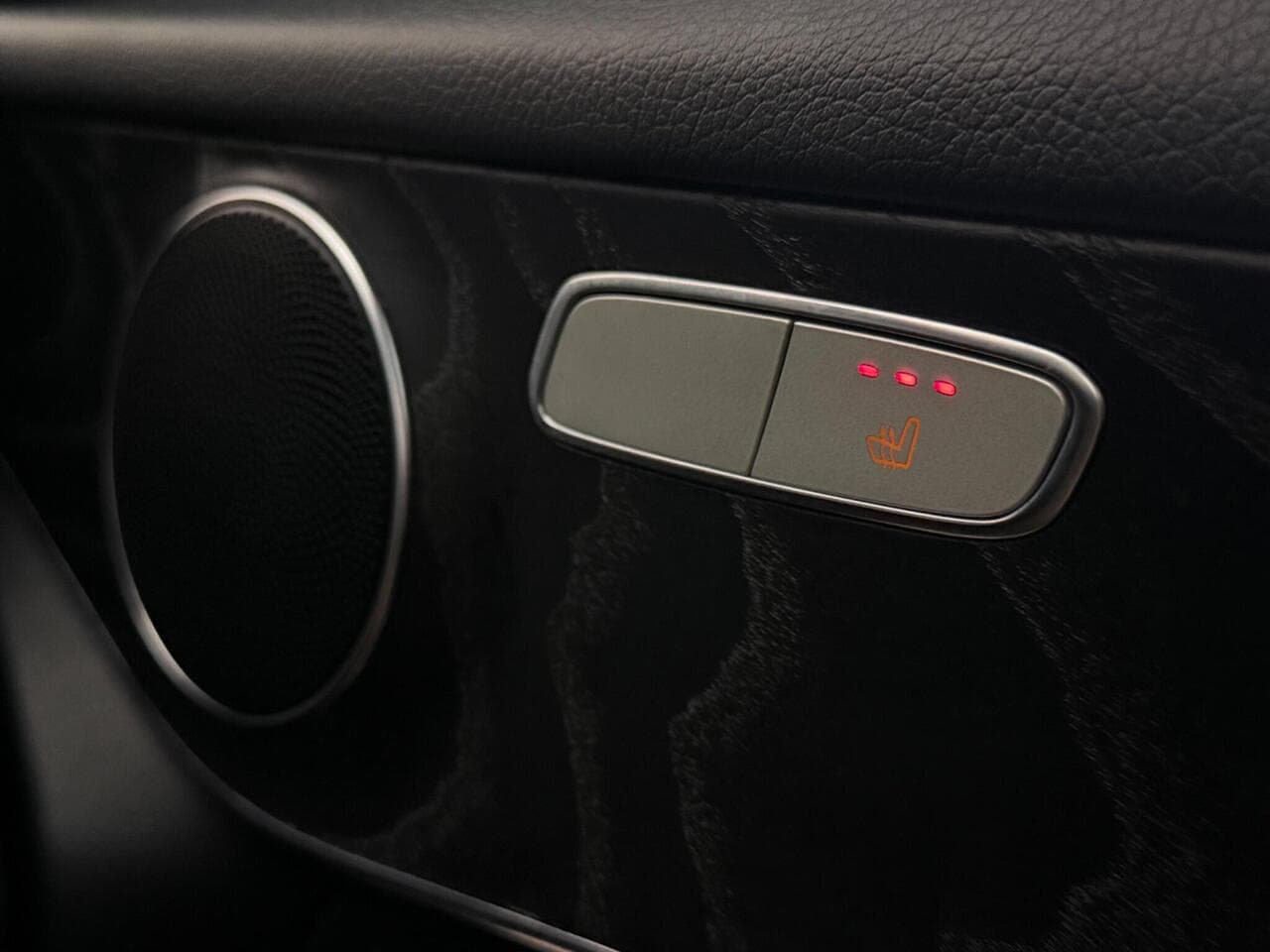 Mercedes-Benz GLC thumbnail Misc Controls