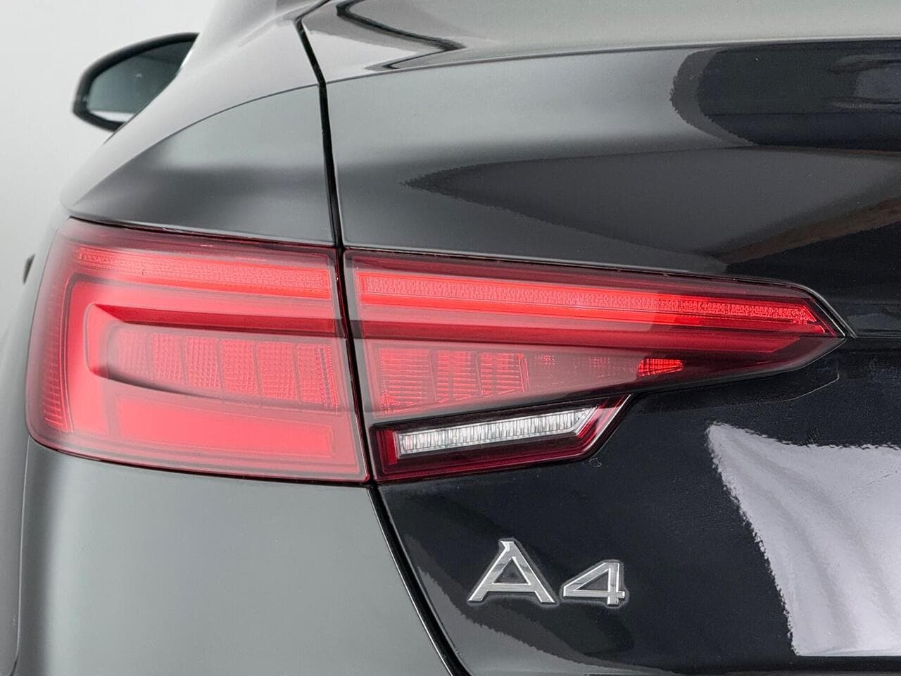Audi A4 thumbnail Lights Rear