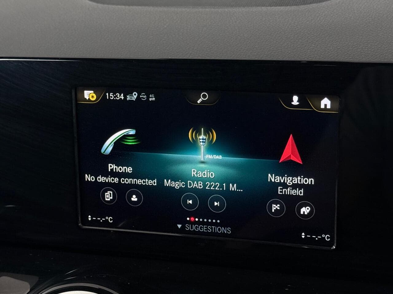 Mercedes-Benz B Class thumbnail Infotainment System