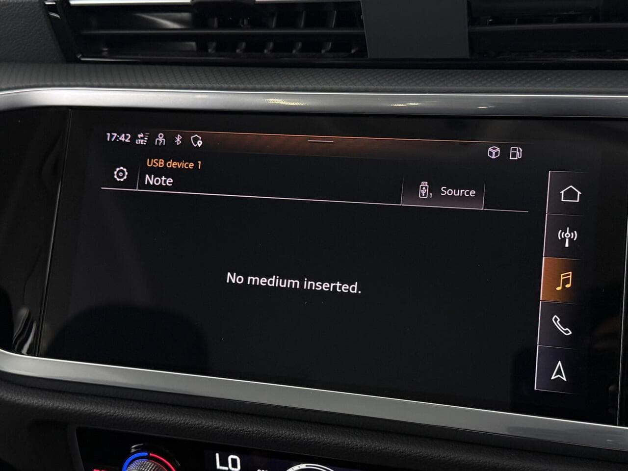 Audi Q3 thumbnail Infotainment System
