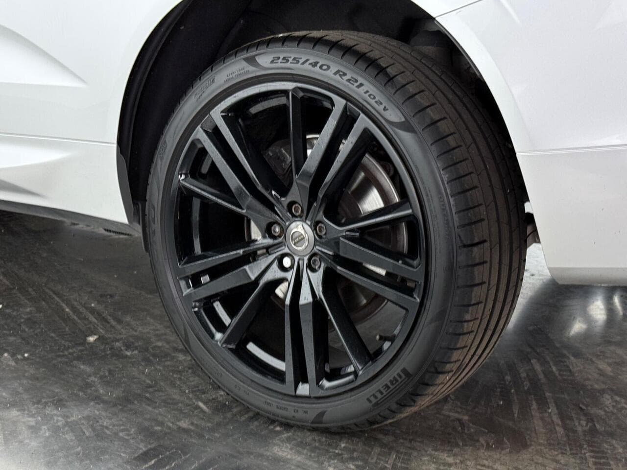 Volvo XC60 thumbnail Wheel