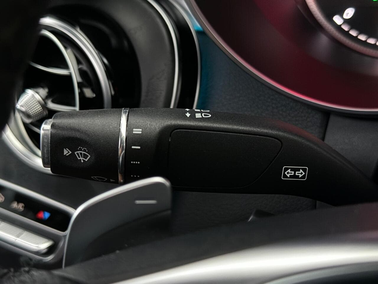Mercedes-Benz GLC thumbnail Misc Controls