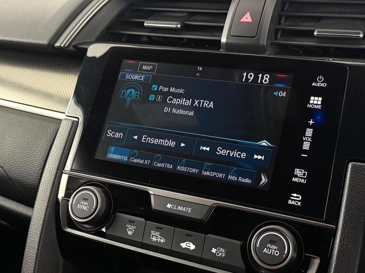 Honda Civic thumbnail Infotainment System