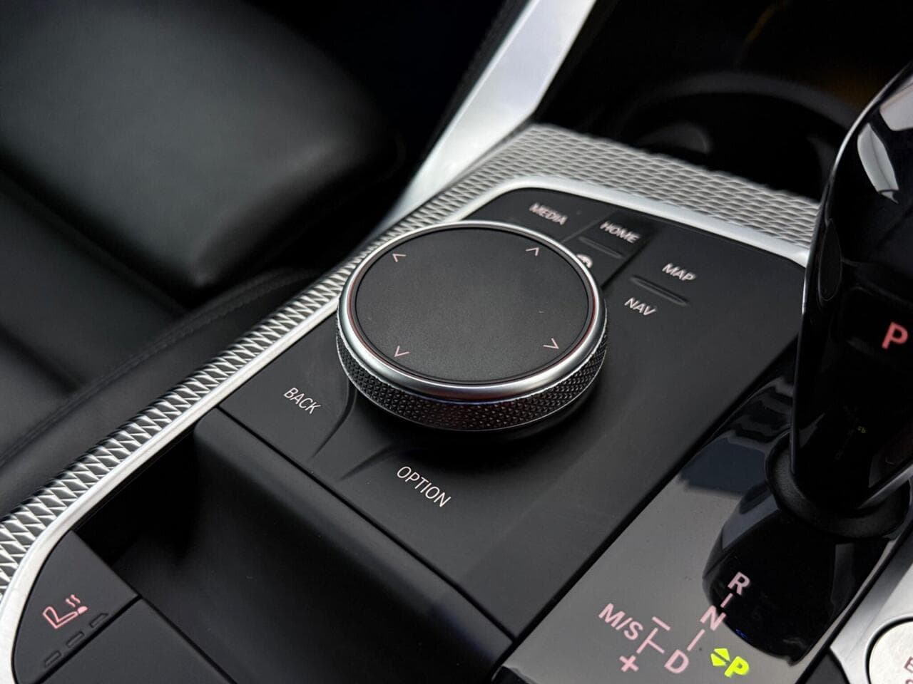 BMW 4 Series thumbnail Misc Controls