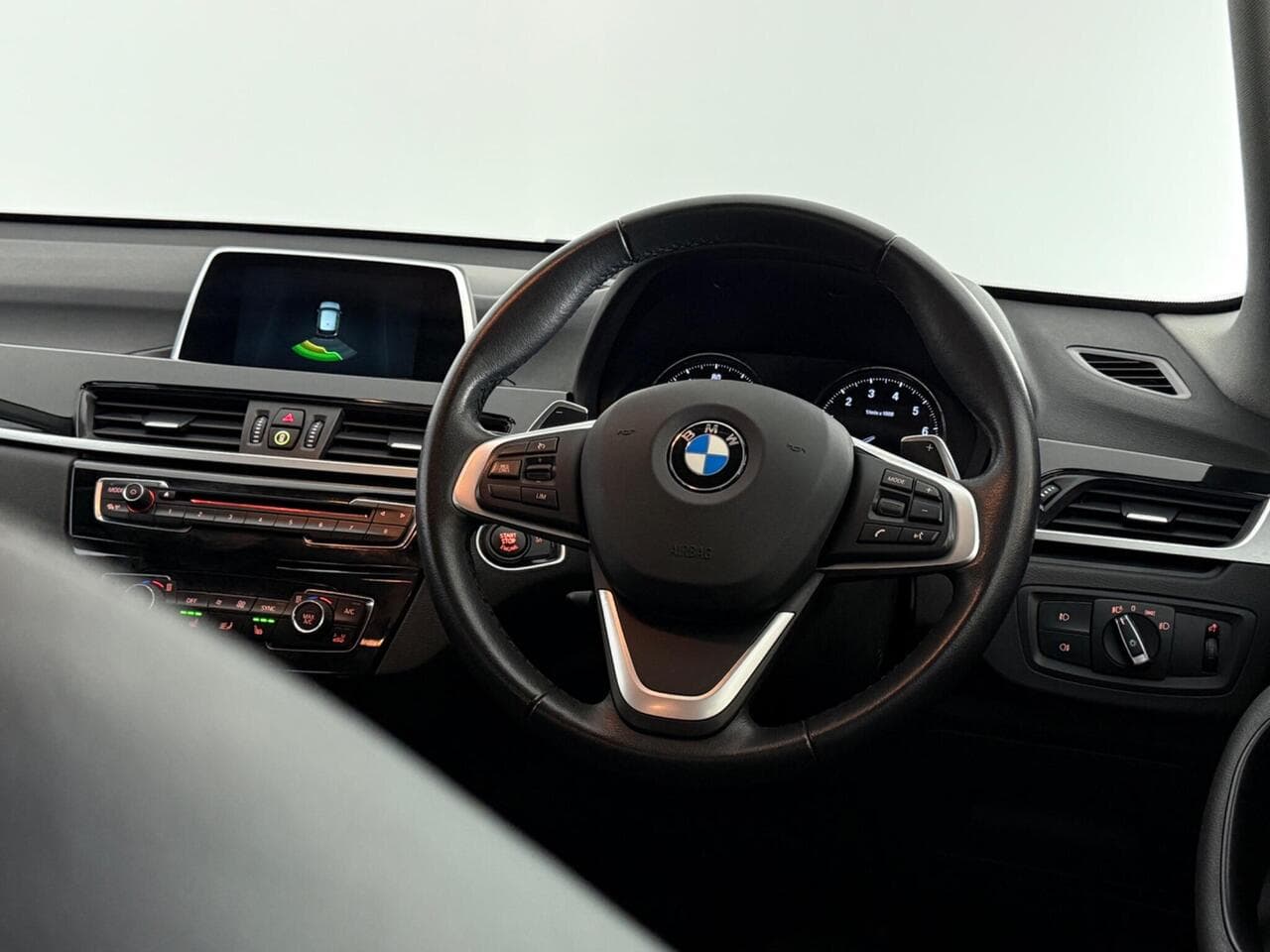 BMW X1 thumbnail Steering Wheel