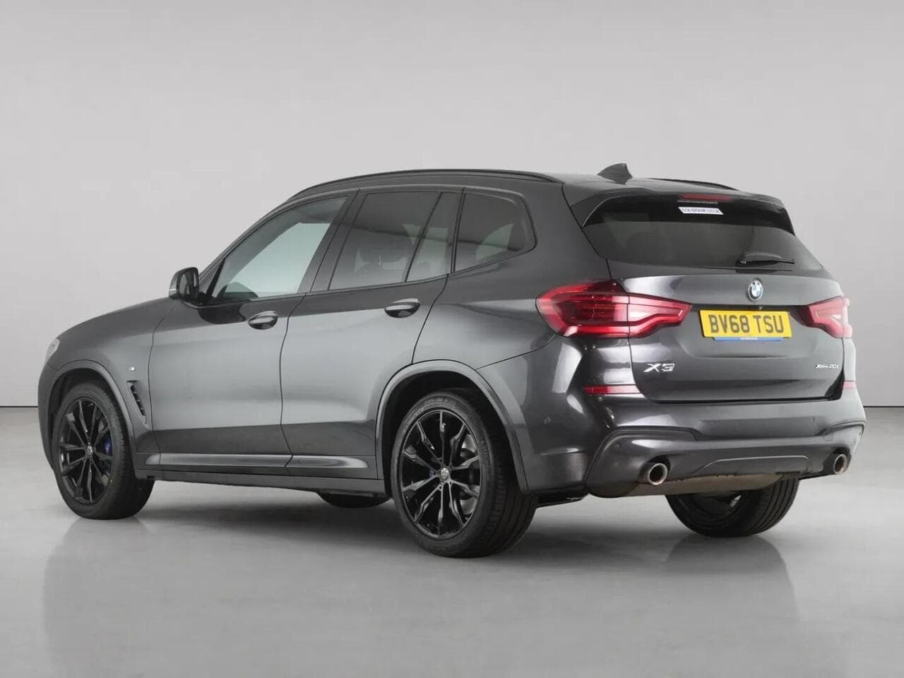 BMW X3 thumbnail Rear Left