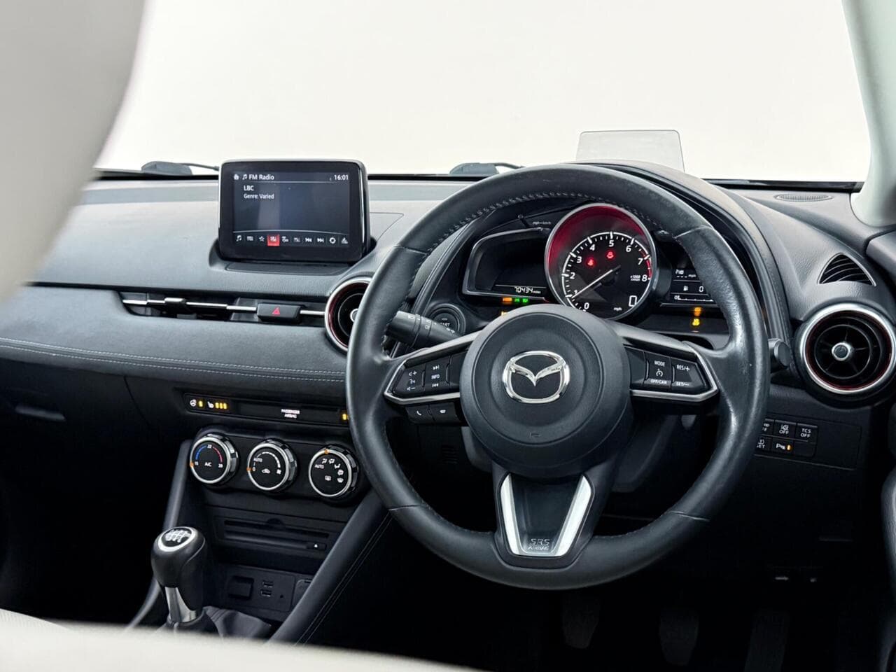 Mazda CX-3 thumbnail Steering Wheel