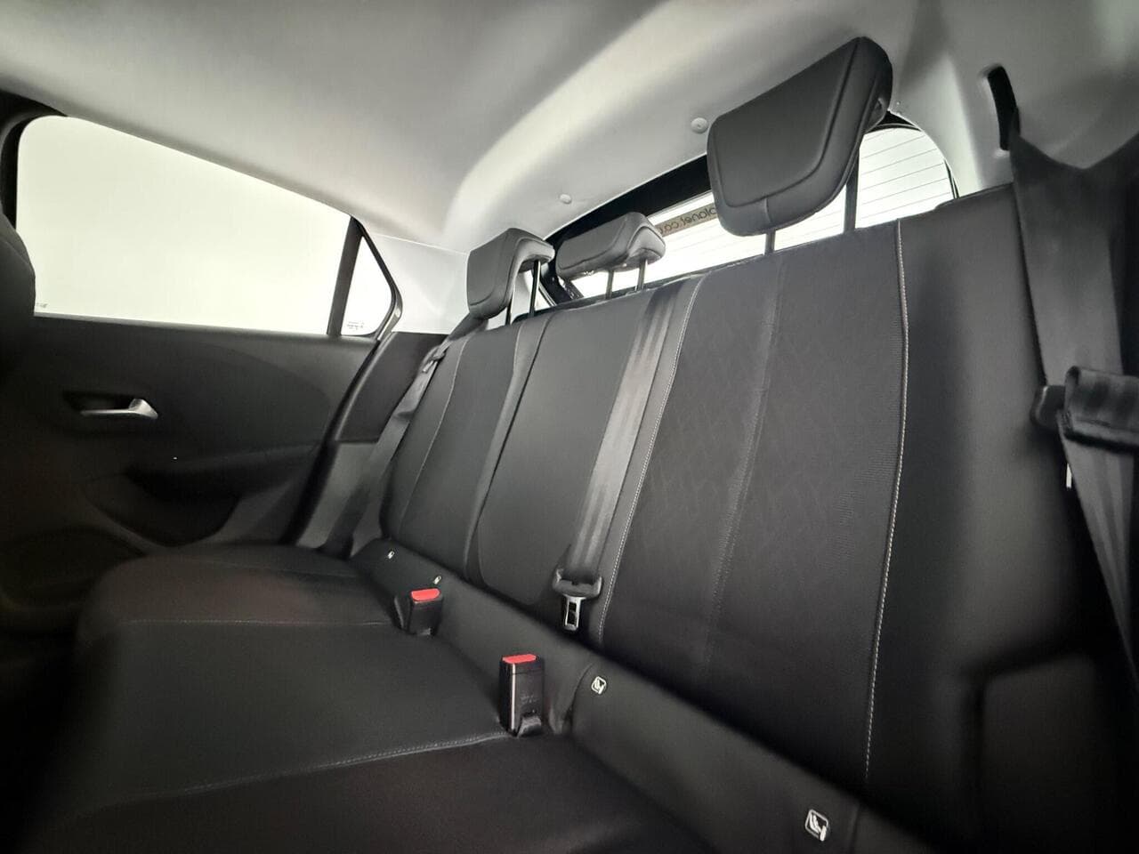 Vauxhall Corsa thumbnail Seats Rear