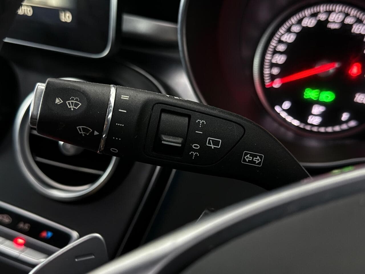 Mercedes-Benz GLC thumbnail Misc Controls