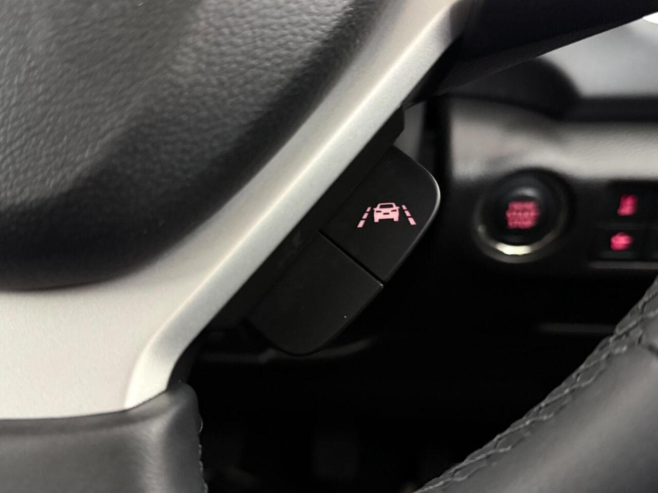 Suzuki S-Cross thumbnail Misc Controls