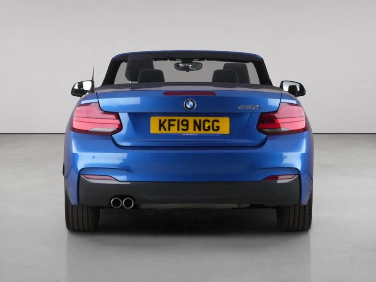 BMW 2 Series thumbnail Rear