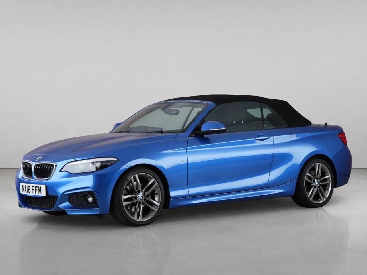 BMW 2 Series thumbnail Front Left