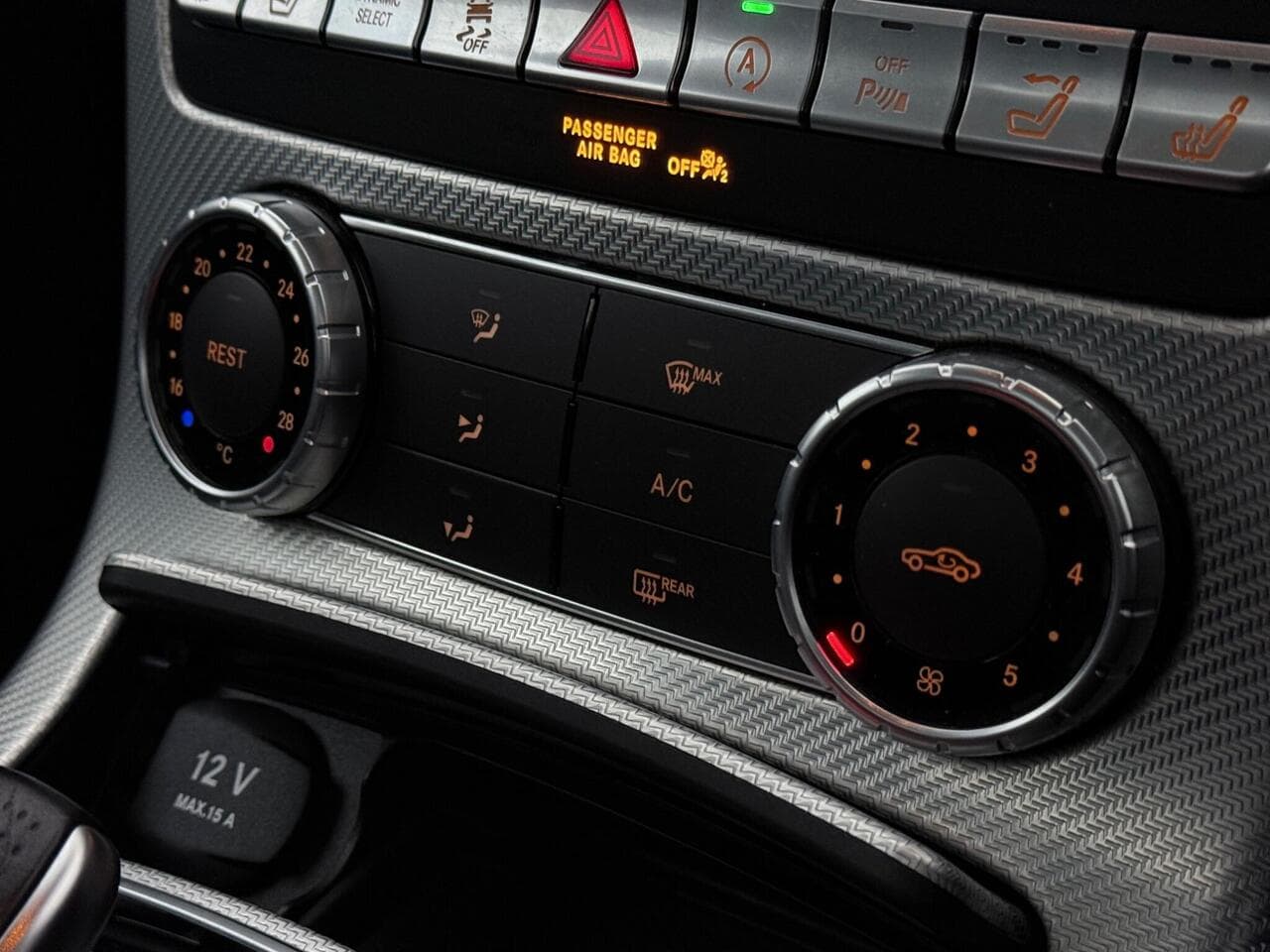 Mercedes-Benz SLC thumbnail Misc Controls