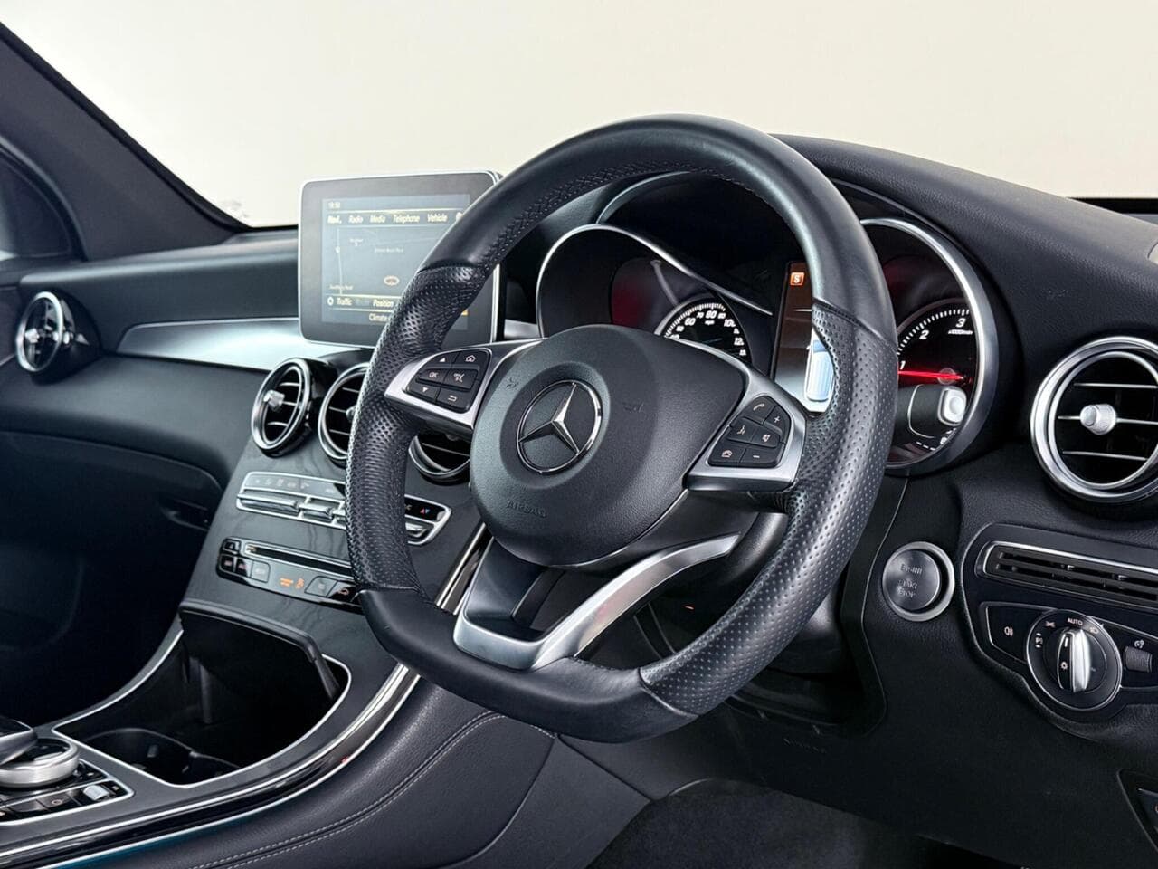 Mercedes-Benz GLC thumbnail Inconclusive