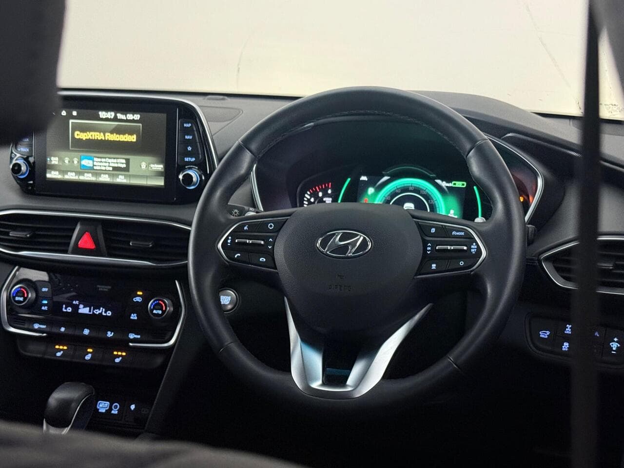Hyundai Santa Fe thumbnail Steering Wheel