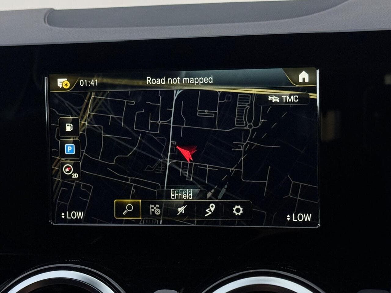 Mercedes-Benz GLA thumbnail Infotainment System