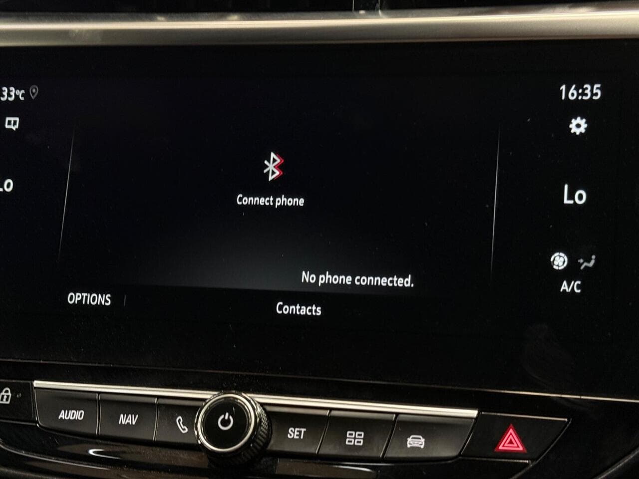 Vauxhall Corsa thumbnail Infotainment System