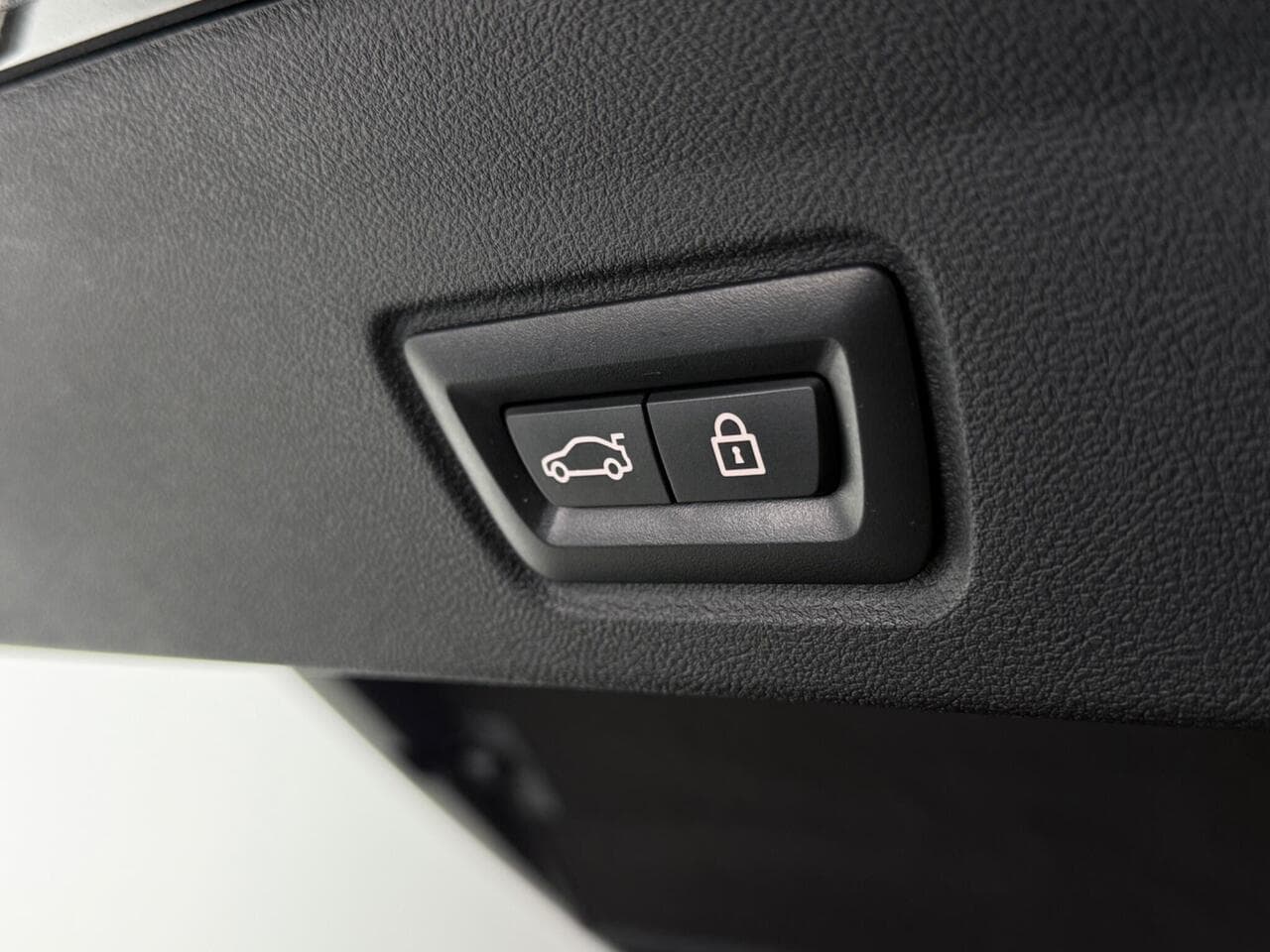 BMW 4 Series Gran Coupe thumbnail Misc Controls