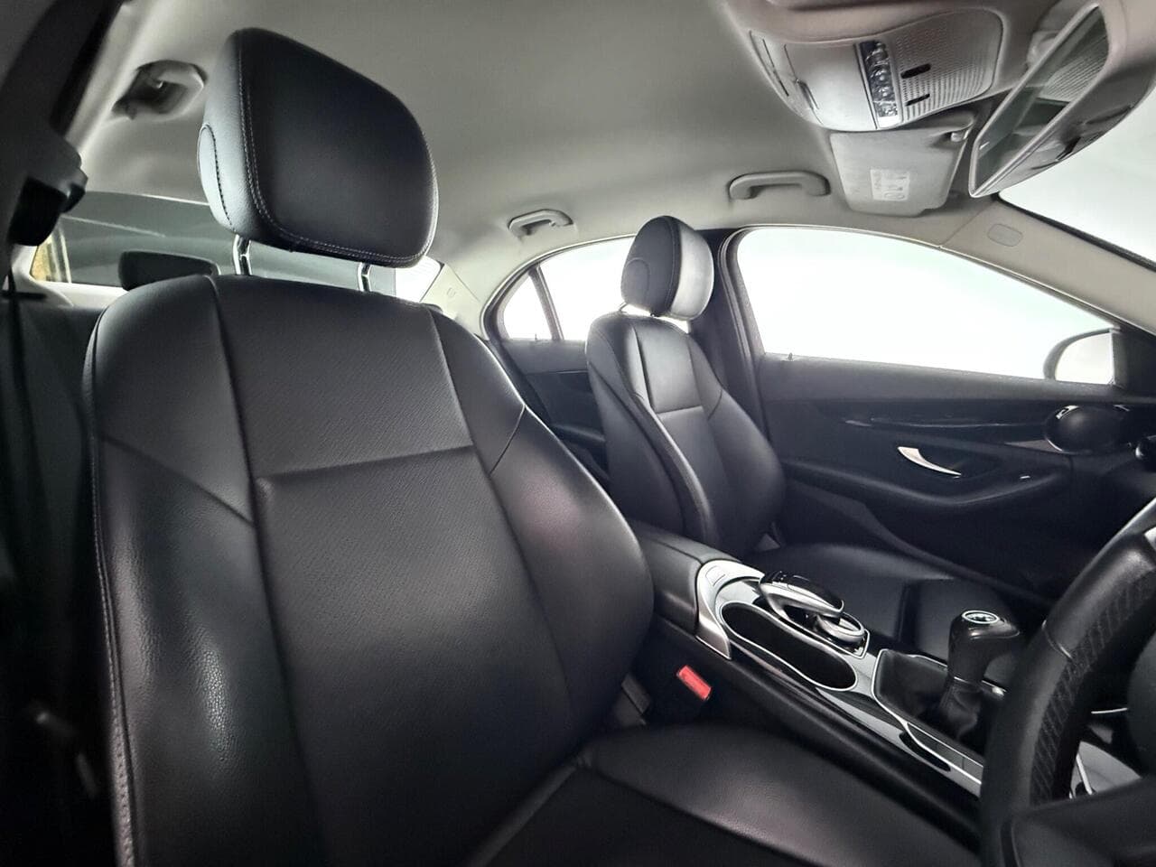 Mercedes-Benz C Class thumbnail Seat Driver
