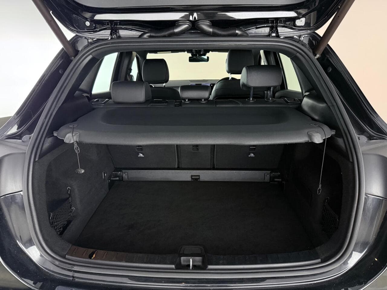 Mercedes-Benz GLA thumbnail Boot