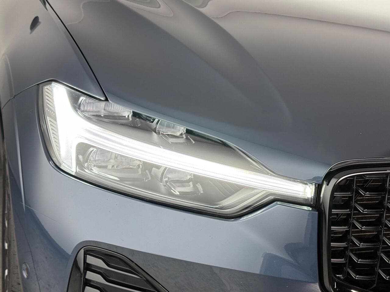 Volvo XC60 thumbnail Lights Front