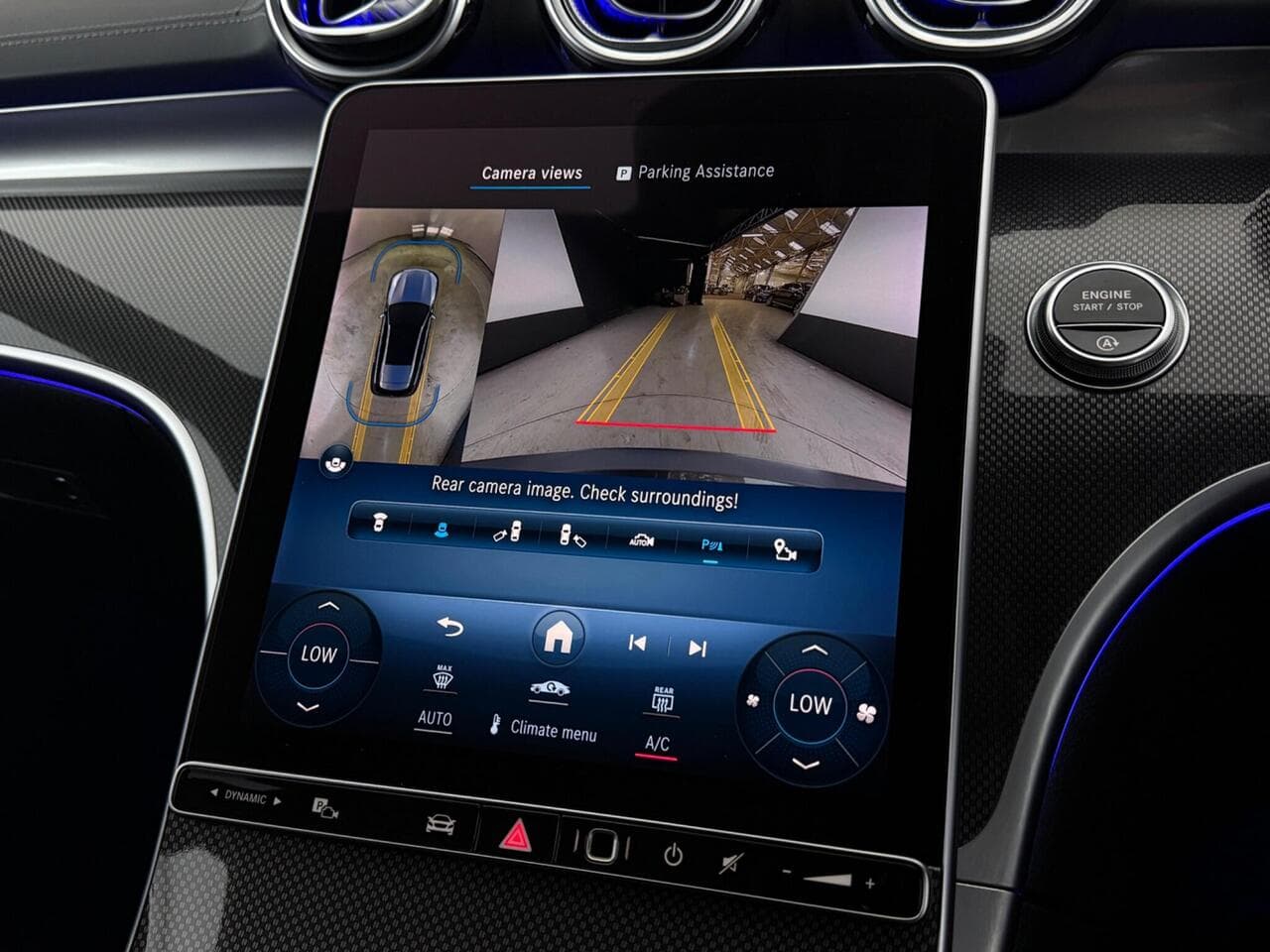 Mercedes-Benz C Class thumbnail Infotainment System