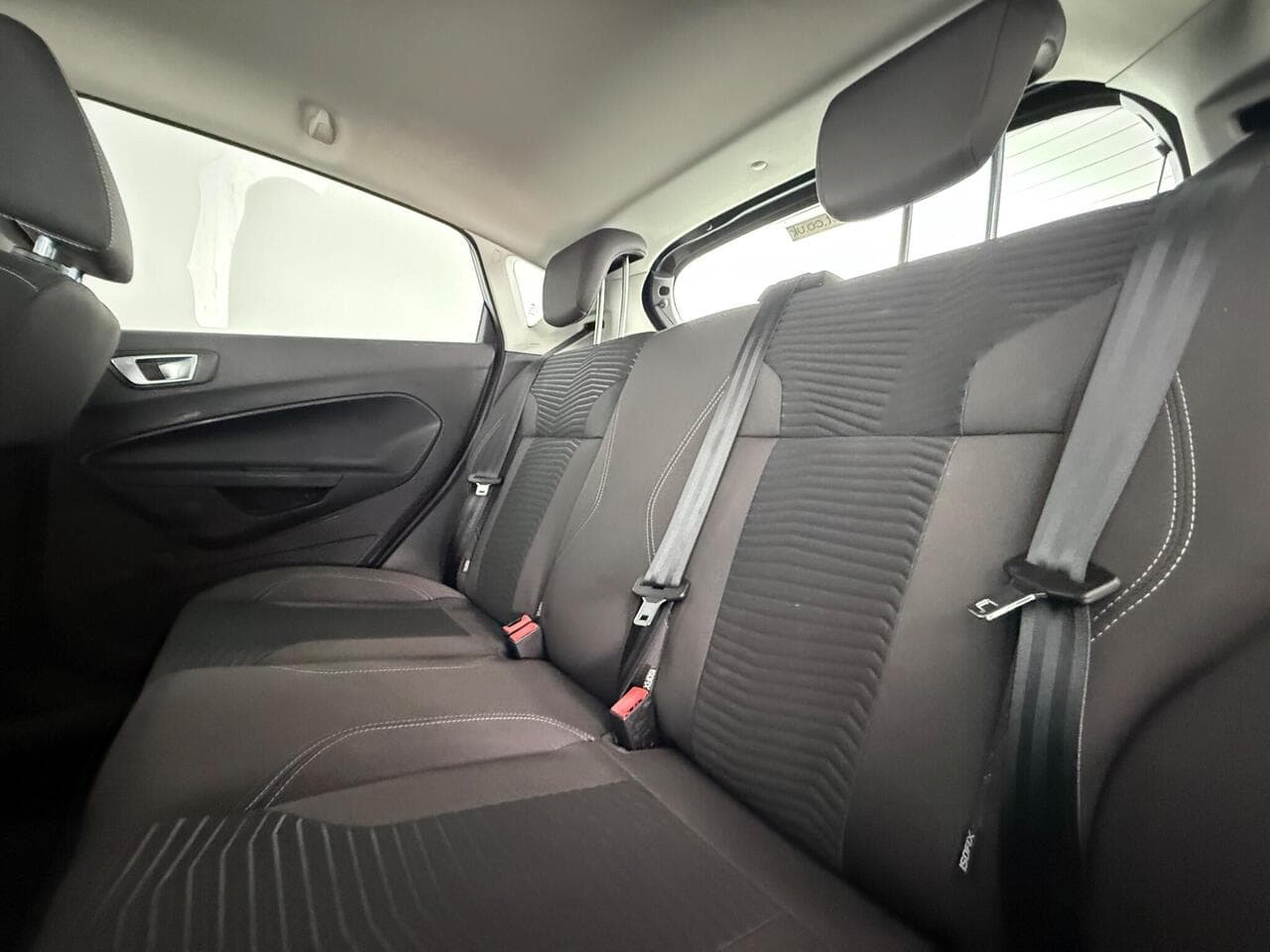 Ford Fiesta thumbnail Seats Rear